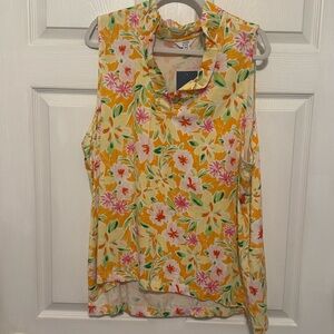 Crown and ivy sleeveless top